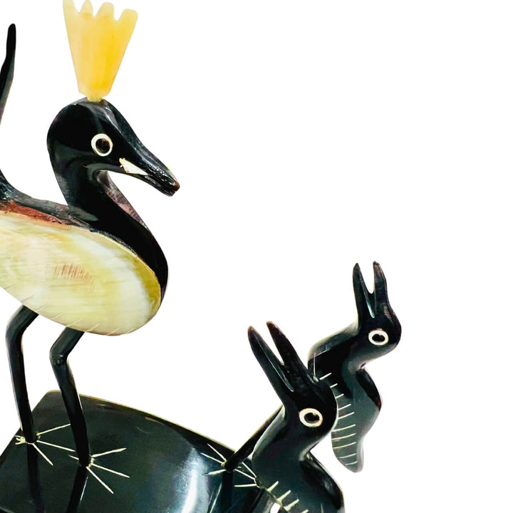 Horn Craft | Peacock Feeding Babies (Black and Grey) - Taalapatra