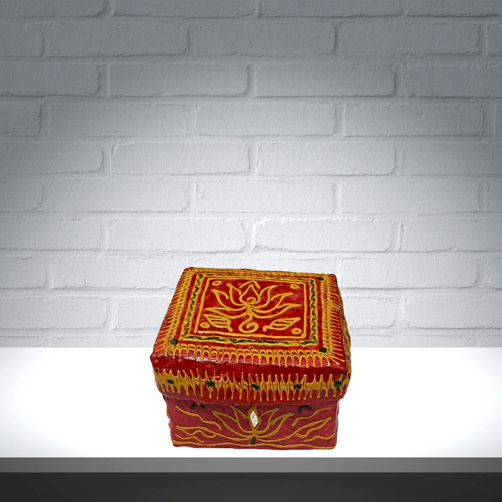 Lacquer with Bamboo Vanity Box - Medium (Red) - Taalapatra