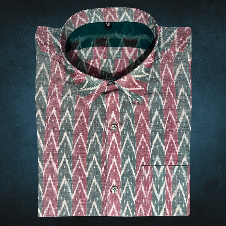 Handwoven Sambalpuri Cotton Men's Half Sleeve Shirt | Deep Emerald Green and Peach Colour with Ikat Design - 40" - Taalapatra