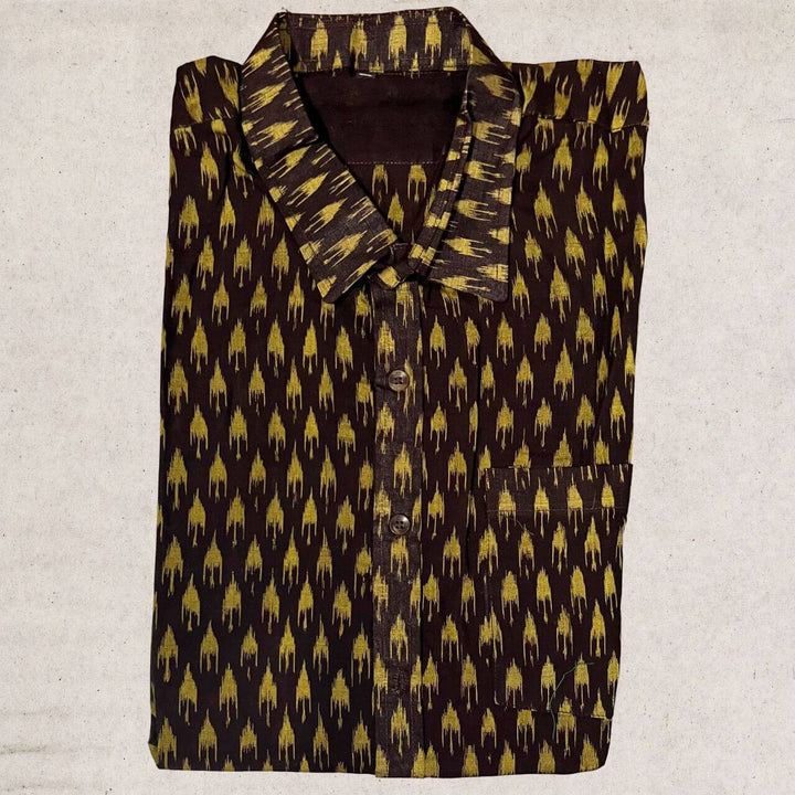 Handwoven Sambalpuri Cotton Men's Half Sleeve Shirt | Deep Coffee Colour with Light Olive Green Ikat Design - 42" - Taalapatra